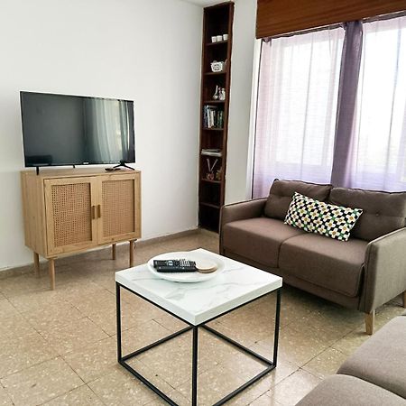 Comfortable Engomi Apartment Никосия Экстерьер фото
